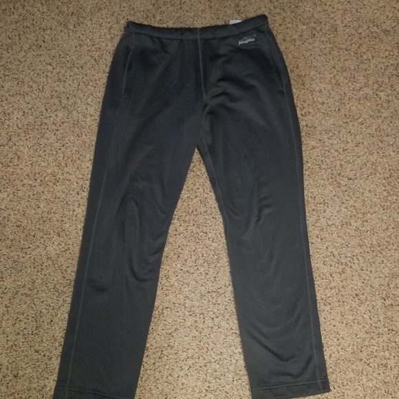 r1 fleece pants
